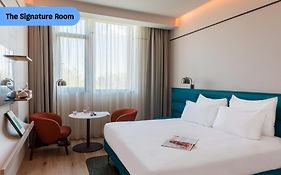 Hotel The Social Hub City  4*